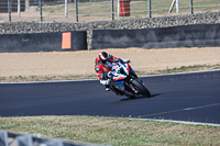brands-hatch-photographs;brands-no-limits-trackday;cadwell-trackday-photographs;enduro-digital-images;event-digital-images;eventdigitalimages;no-limits-trackdays;peter-wileman-photography;racing-digital-images;trackday-digital-images;trackday-photos